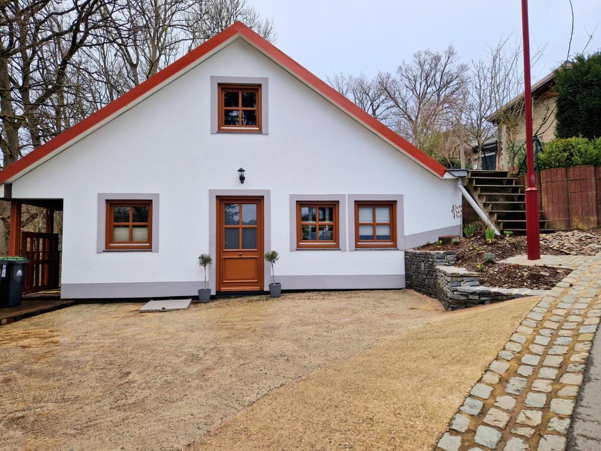 Daffodils Villa Enscherange ภายนอก รูปภาพ